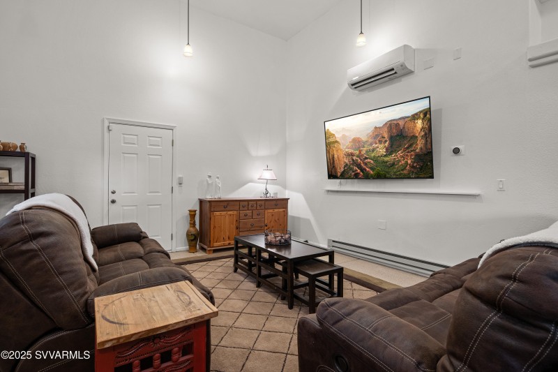 JL_100KaibabWay-interiors-Casita-04