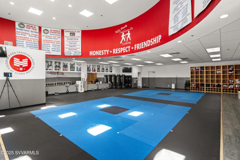 JL_280MainSt-UnitG-interiors-03