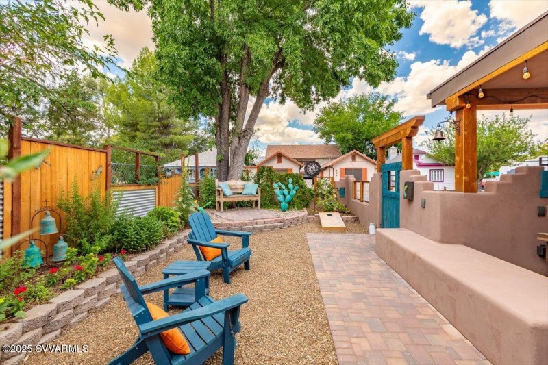 56-925 N 2nd-0001-HDR