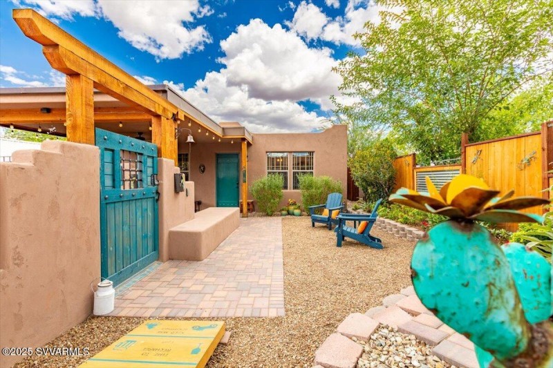 60-925 N 2nd-0016-HDR