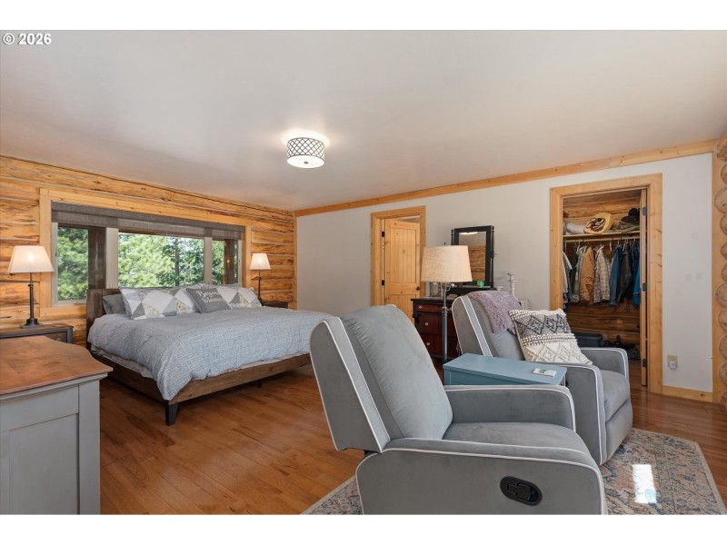 Bedroom, Primary