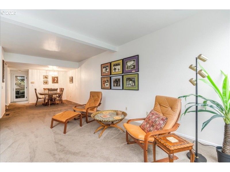 Living Room/Dining Room