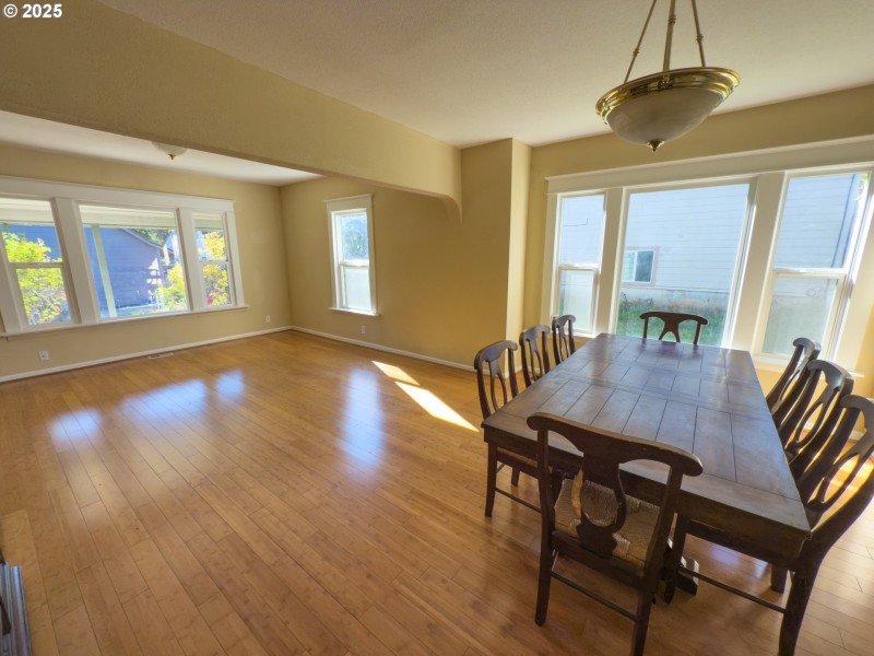 Living Room/Dining Room