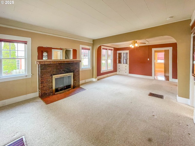 Living Room/Dining Room