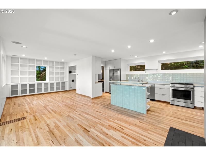 Living Room/Dining Room