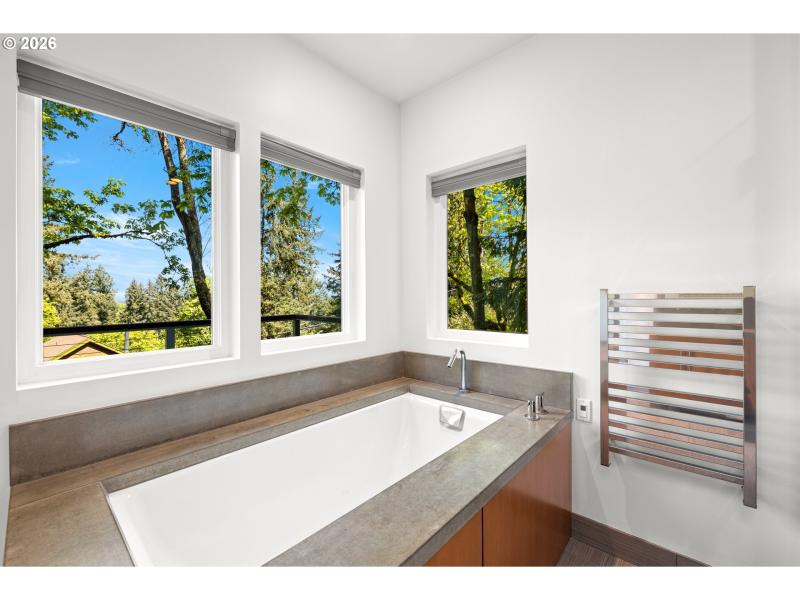 En Suite Bathroom