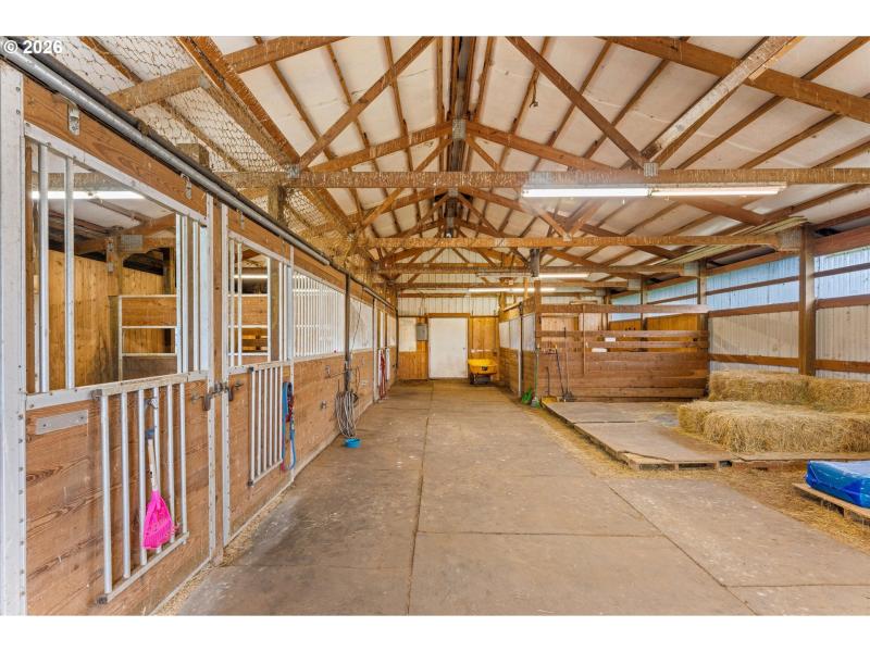 Barn