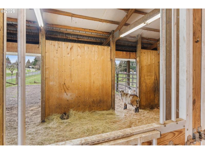 Barn