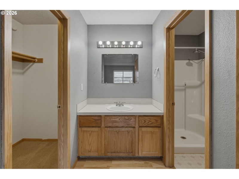 Bathroom, Attached