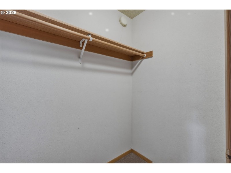 Bedroom, Primary
