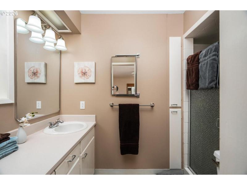 Owner's Suite Bathroom
