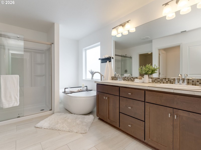 Owner's Suite Bathroom