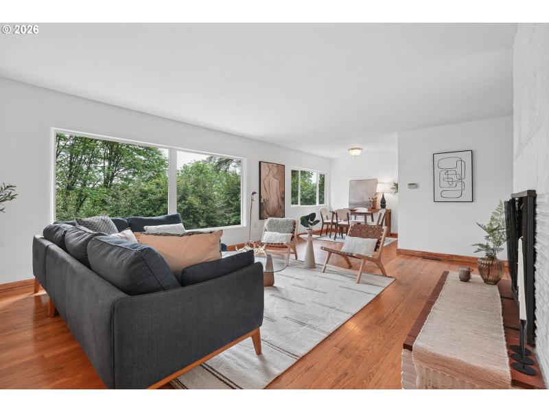 Living Room/Dining Room