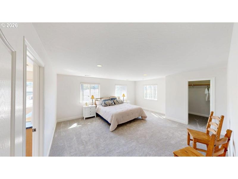 Bedroom, Primary