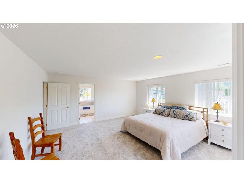 Bedroom, Primary