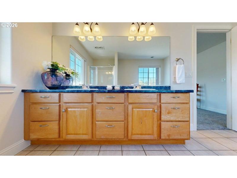 Bathroom, Attached