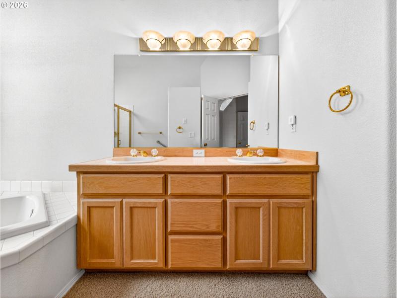 Bathroom, Attached