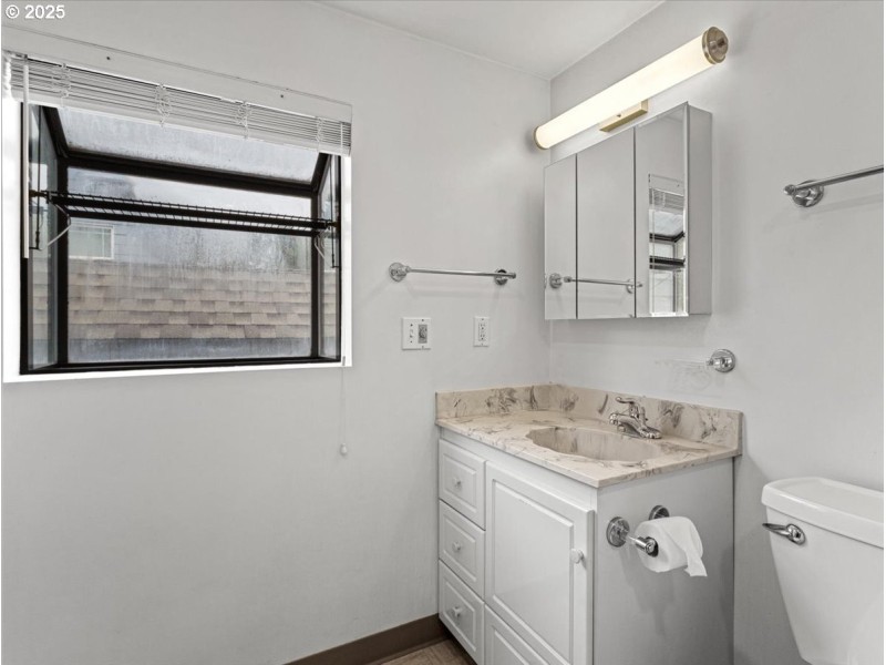 Bathroom, Attached