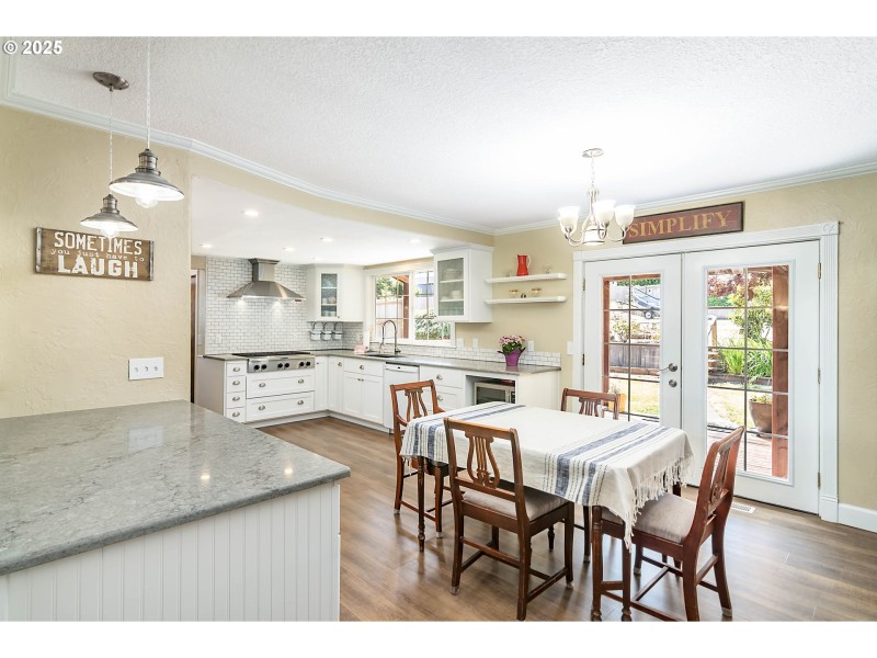 Kitchen/Dining Room