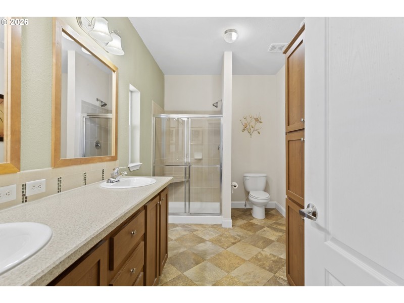 Bathroom, Attached