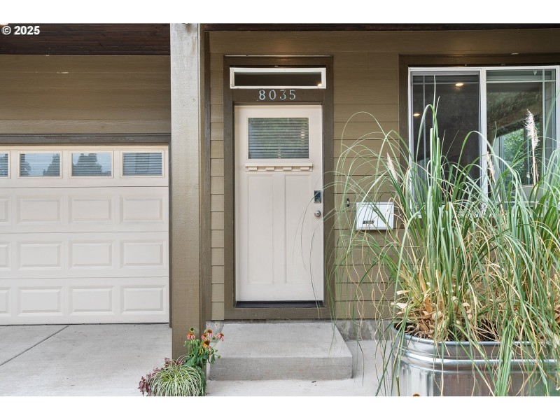 Entrance/Foyer