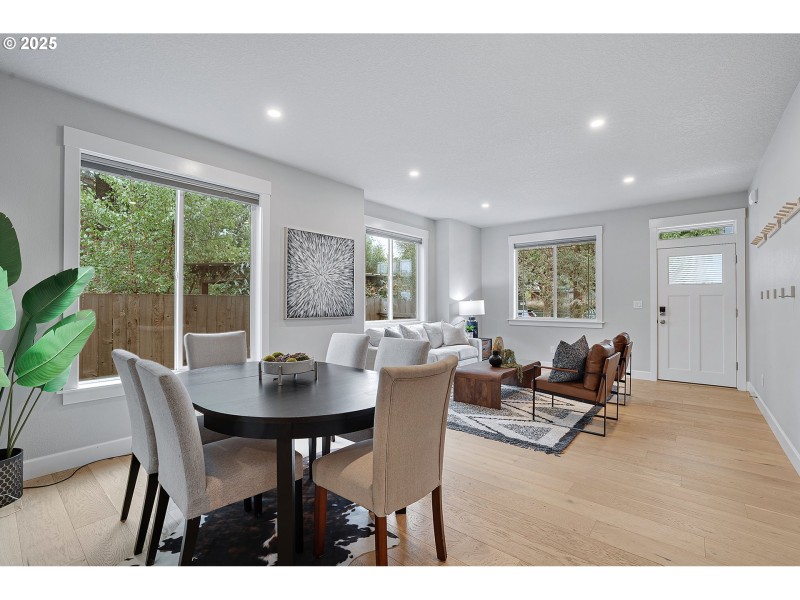 Living Room/Dining Room