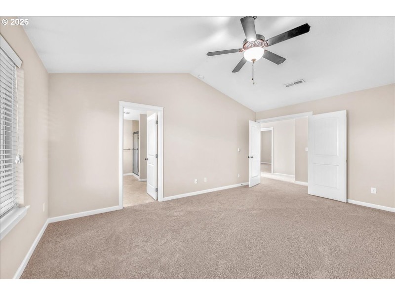 Bedroom, Primary
