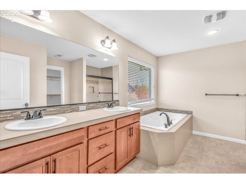 Bathroom, Attached