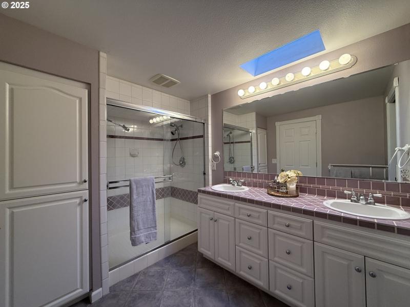 Owner's Suite Bathroom