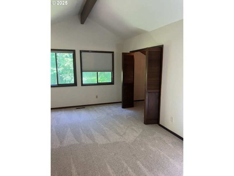 Bedroom, Primary