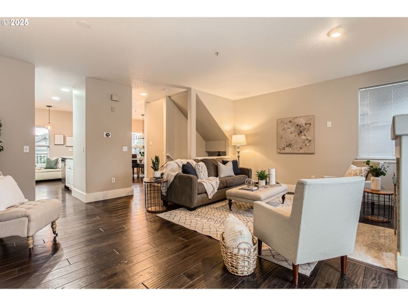 Living Room/Dining Room