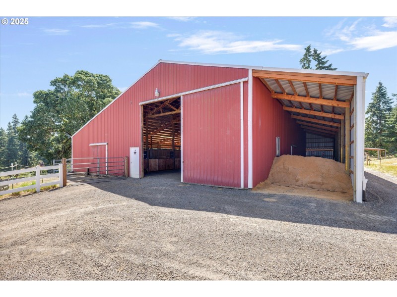 Barn