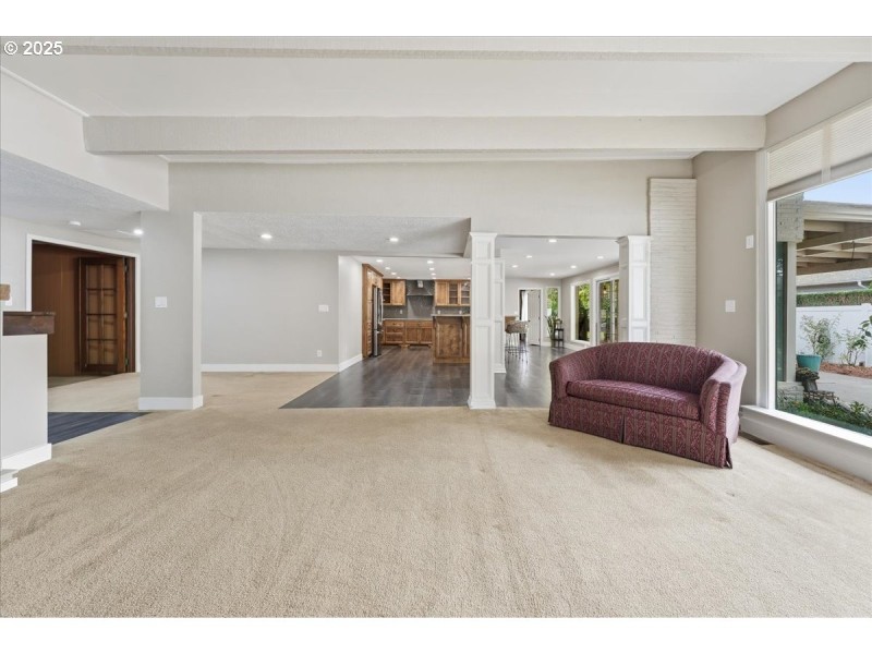 Living Room/Dining Room