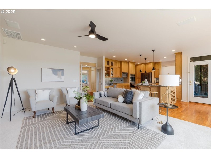 Kitchen/Living Room