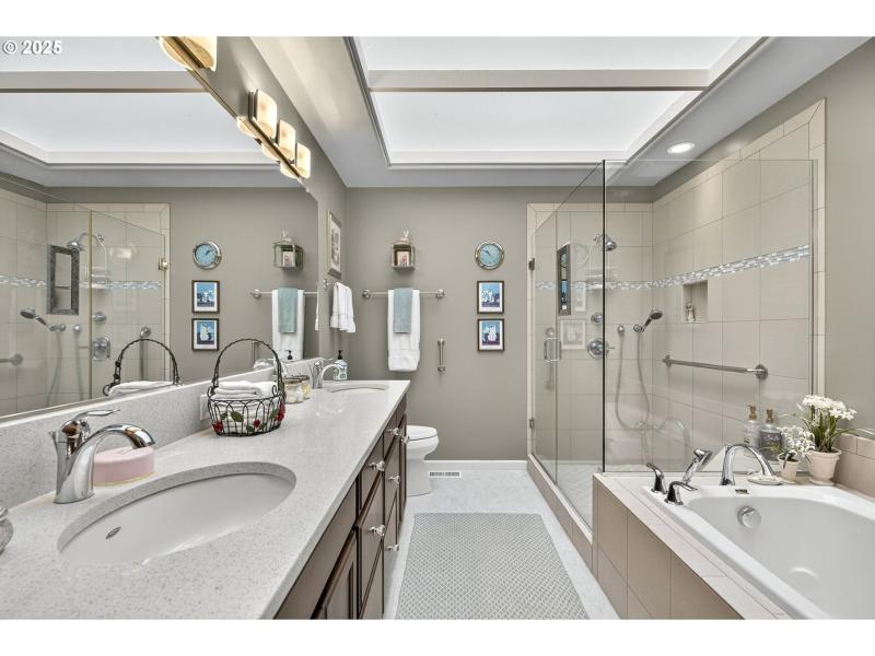 Owner's Suite Bathroom