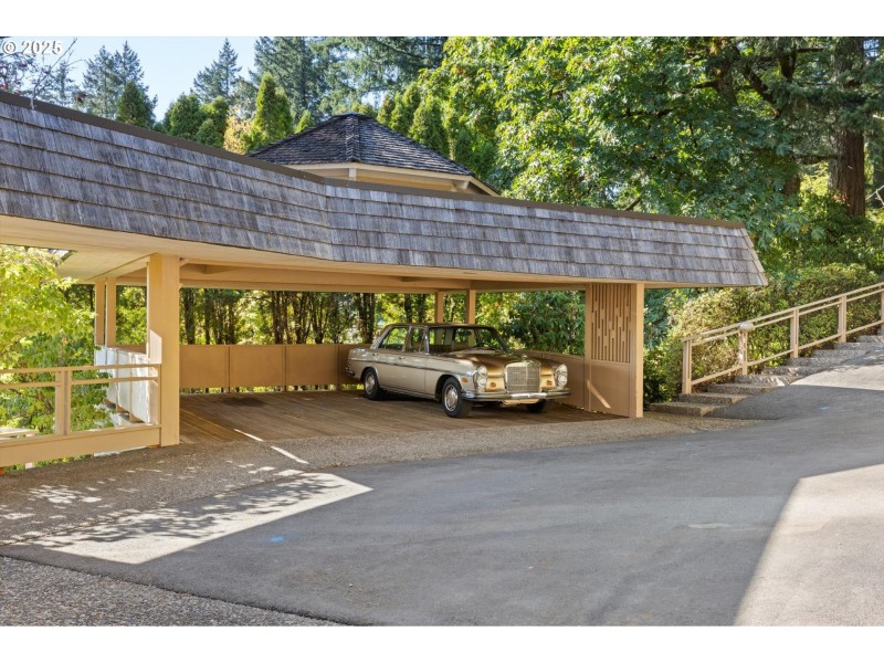 Carport
