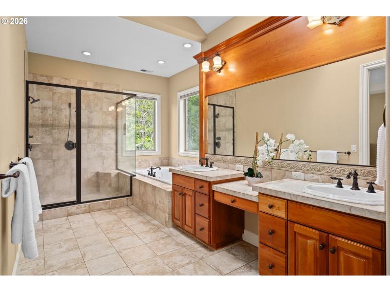 Owner's Suite Bathroom
