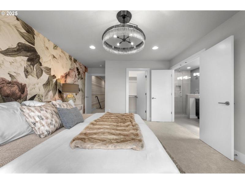 Bedroom, Owner's Suite