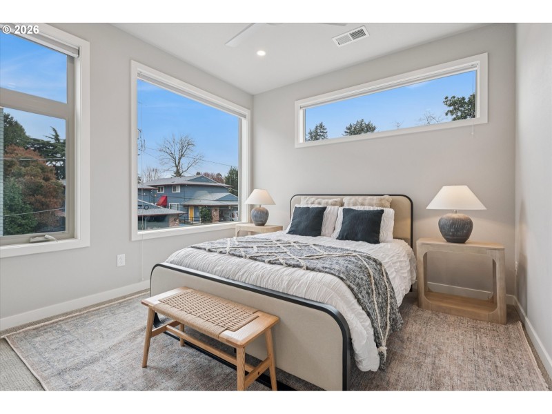 Bedroom, Primary
