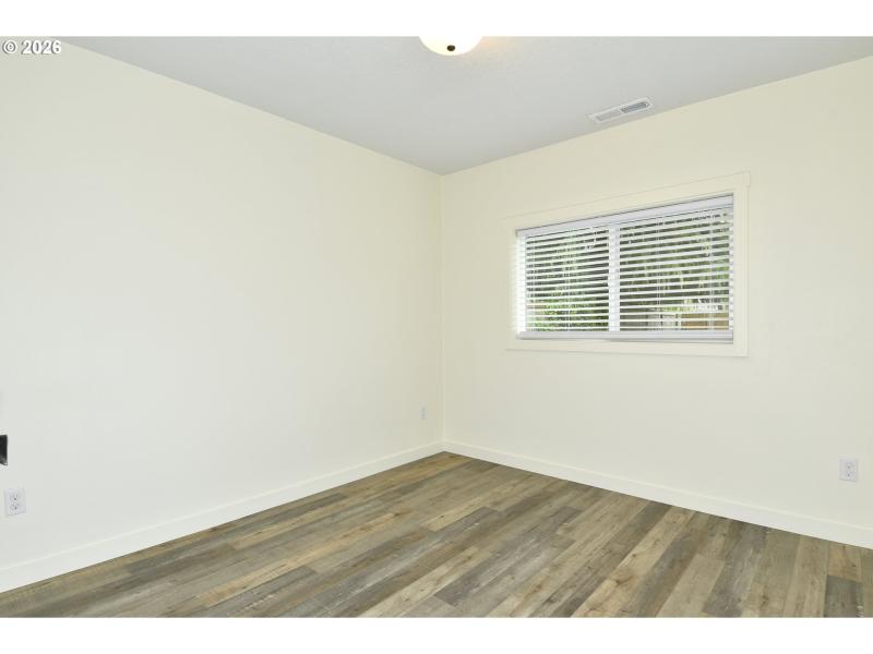 Bedroom, Primary
