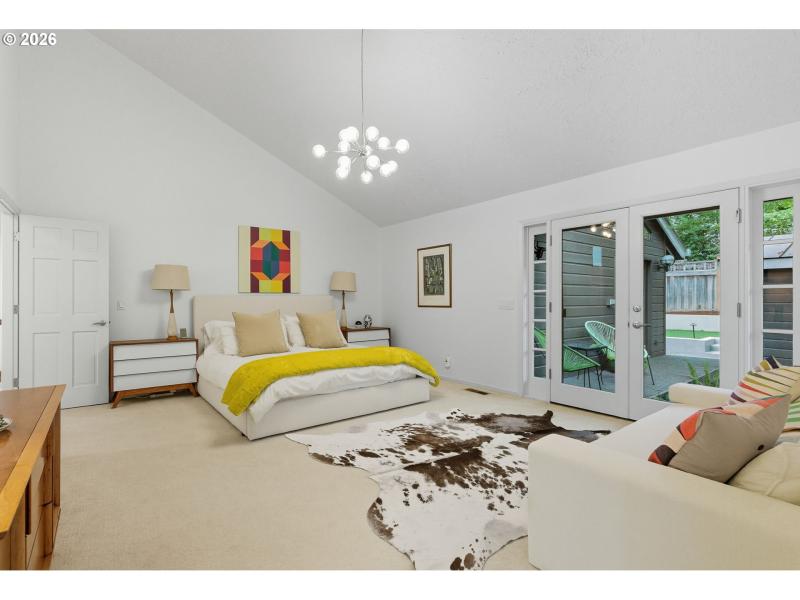 Bedroom, Primary