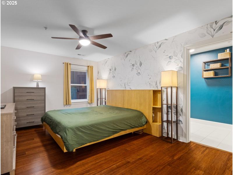 Bedroom, Primary