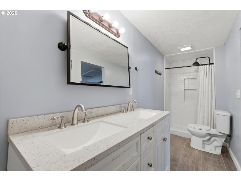 Bathroom, Attached