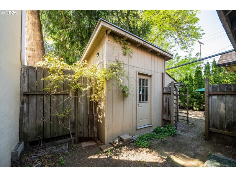Shed