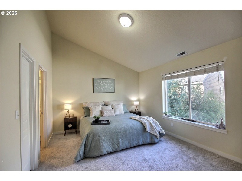 Bedroom, Primary