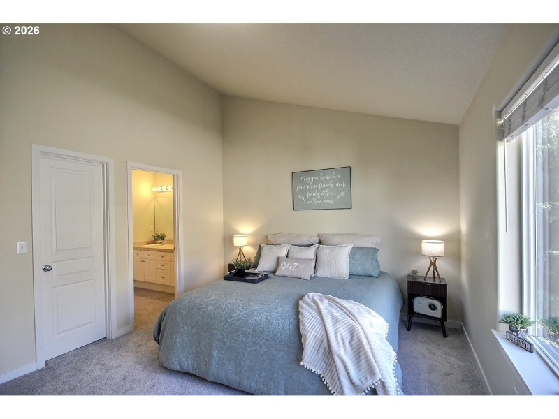 Bedroom, Primary