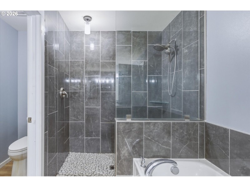 En Suite Bathroom
