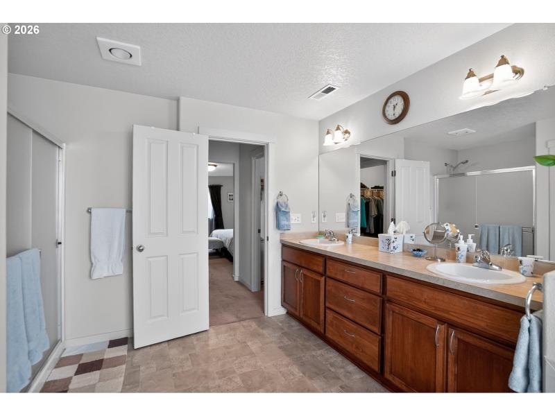 Owner's Suite Bathroom