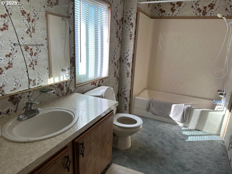 Bathroom, Attached