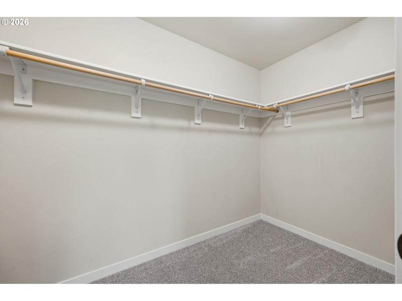 Bedroom, Primary